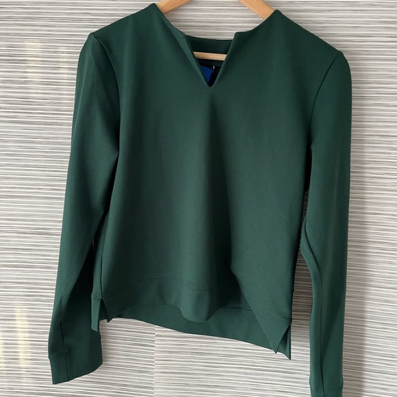 Kit and Ace crewneck pullover green shirt - Picture 4 of 13